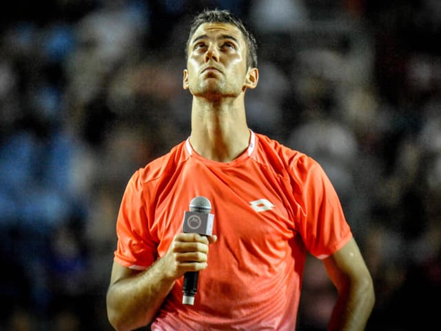 Laslo Djere widmet den Titel seinen verstorbenen Eltern. Laslo Djere widmet den Titel seinen verstorbenen Eltern.