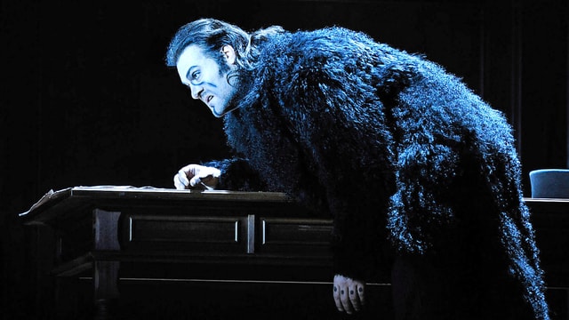 Video «Der fliegende Holländer - Die Bühne» abspielen Video «Der fliegende Holländer - Die Bühne» abspielen