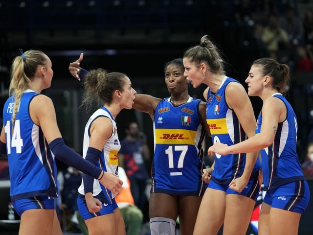 Italienische Spielerinnen beim Jubel. Italienische Spielerinnen beim Jubel.