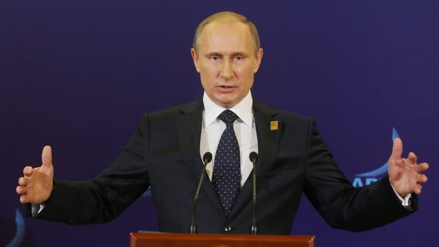Putin am Rednerpult Putin am Rednerpult