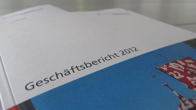 Der Geschäftsbericht 2012 der Solothurner Regierung (Nahaufnahme). Der Geschäftsbericht 2012 der Solothurner Regierung (Nahaufnahme).