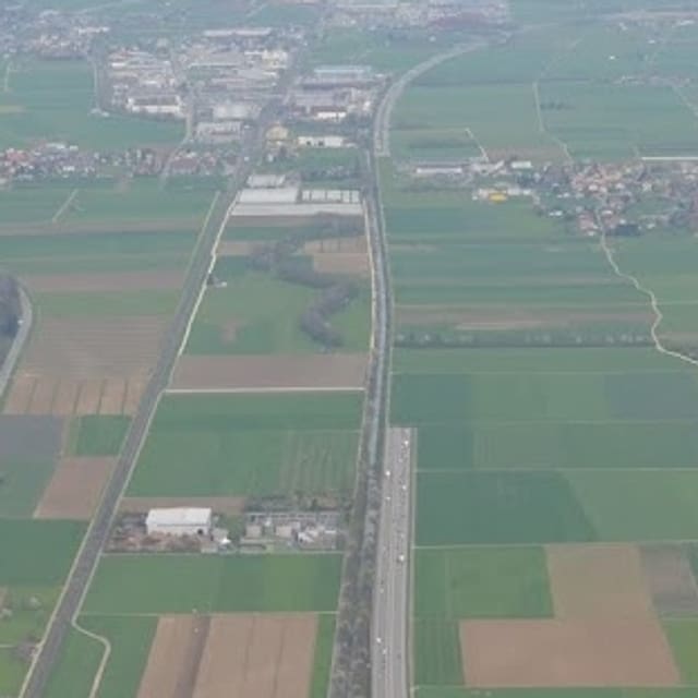 Eine Fotomontage des Komitees zeigt von oben, wo die Autobahn im Tunnel verschwinden würde. Eine Fotomontage des Komitees zeigt von oben, wo die Autobahn im Tunnel verschwinden würde.