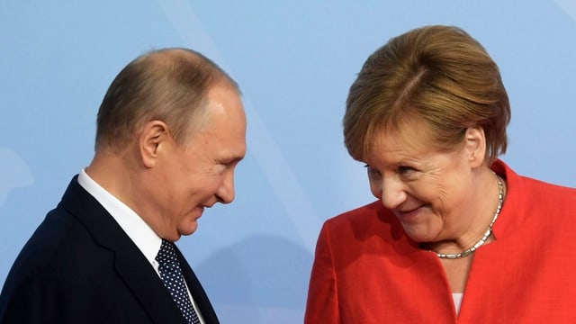 Merkel und Putin beim G20-Gipfel vom letzten Sommer in Hambur Merkel und Putin beim G20-Gipfel vom letzten Sommer in Hambur