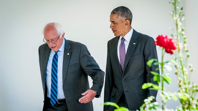 Obama im Gespräch mit Sanders Obama im Gespräch mit Sanders