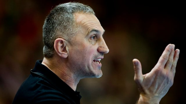 Trainer Goran Perkovac und sein Team werden nicht an die EM 2014 reisen. Trainer Goran Perkovac und sein Team werden nicht an die EM 2014 reisen.