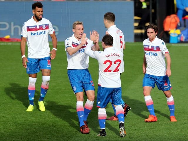 Shaqiri jubelt mit Fletcher