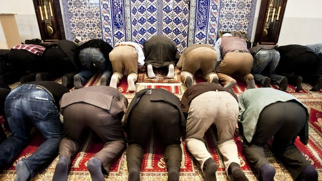 Muslime beten Muslime beten