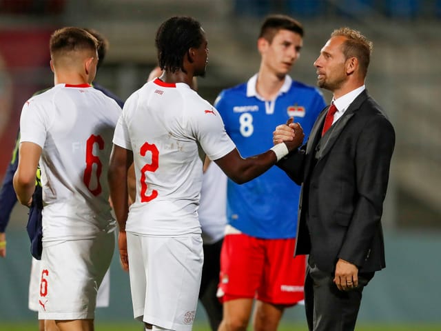 U21-Trainer Mauro Lustrinelli. U21-Trainer Mauro Lustrinelli.