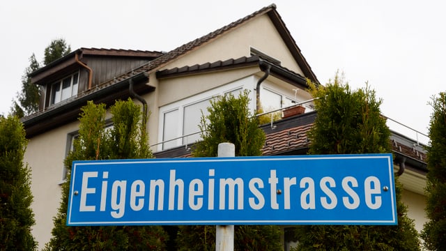 Ein Einfamilienhaus in der Eigenheimstrasse Ein Einfamilienhaus in der Eigenheimstrasse