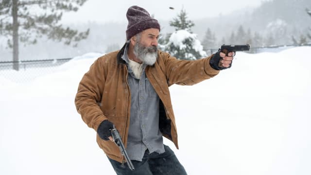 Mel Gibson als schiesswütiger «Fatman» in Aktion. Mel Gibson als schiesswütiger «Fatman» in Aktion.