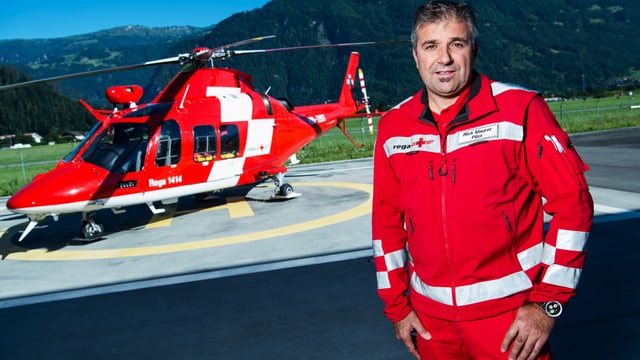 Rick Maurer ist seit 9 Jahren Pilot bei der Rega und seit 3 Jahren Basisleiter in Wilderswil. Rick Maurer ist seit 9 Jahren Pilot bei der Rega und seit 3 Jahren Basisleiter in Wilderswil.