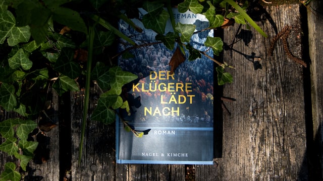 Buchcover: Der Klügere lädt nach Buchcover: Der Klügere lädt nach