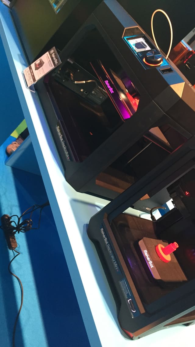 3D-Drucker an der Arbeit. 3D-Drucker an der Arbeit.