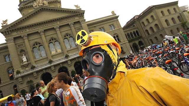 Demonstranten vor dem Bundeshaus in Bern. Demonstranten vor dem Bundeshaus in Bern.