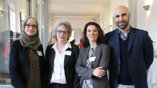 Esma Isis-Arnautovic, Magdalena Zimmermann (Mission 21), Amira Hafner-Al Jabaji, Ahmad Mansour. Esma Isis-Arnautovic, Magdalena Zimmermann (Mission 21), Amira Hafner-Al Jabaji, Ahmad Mansour.