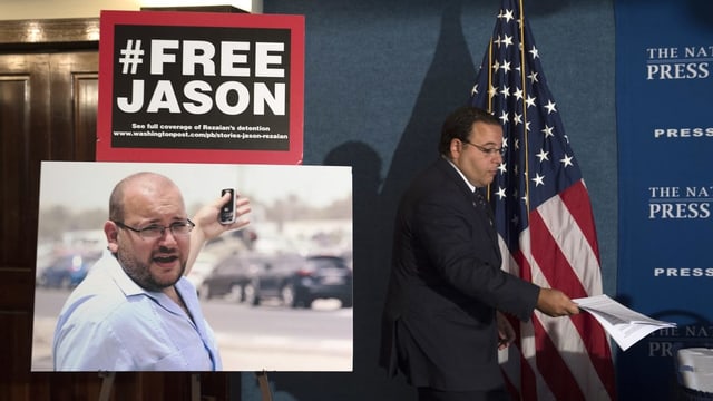 Ali Rezaian kurz vor einer Medienkonferenz 2015. Ali Rezaian kurz vor einer Medienkonferenz 2015.