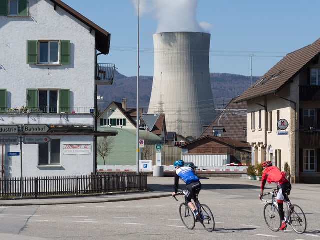 Warum nicht mal das AKW Gösgen besichtigen? Warum nicht mal das AKW Gösgen besichtigen?
