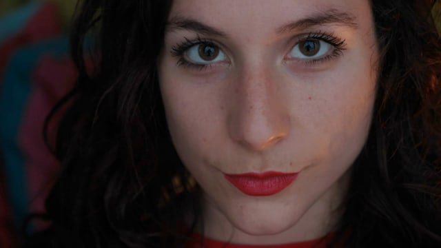 Frau mit roten Lippen Frau mit roten Lippen
