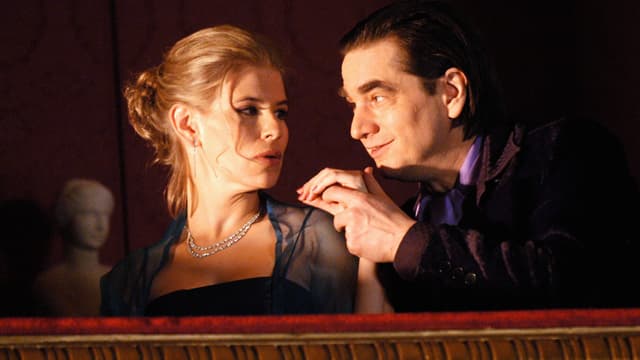 Video «Venus im Pelz» abspielen Video «Venus im Pelz» abspielen