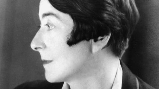 Video «Die Designerin Eileen Gray - Einladung zur Reise» abspielen Video «Die Designerin Eileen Gray - Einladung zur Reise» abspielen