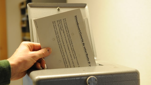 Votaziun a l'urna Votaziun a l'urna