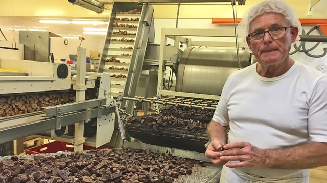 Mann vor Maschine Mann vor Maschine