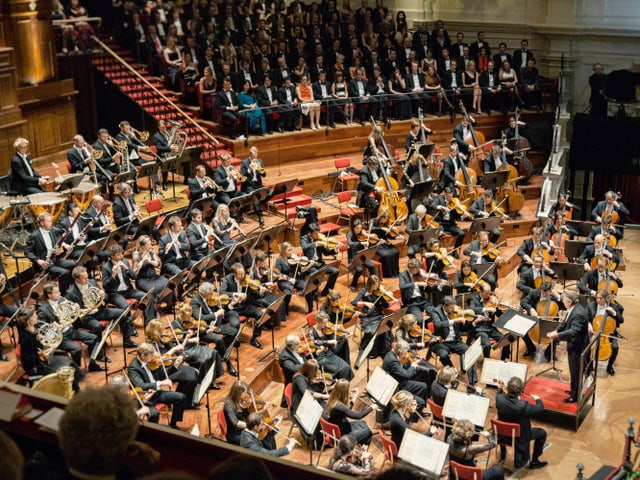 Ein altehrwürdiges Orchester: Royal Concertgebouw aus Amsterdam. Ein altehrwürdiges Orchester: Royal Concertgebouw aus Amsterdam.