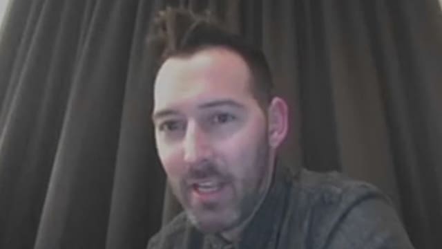 Er hat mit uns geskyped Er hat mit uns geskyped
