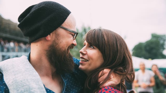 Sie sind seit fünf Jahren zusammen und immer noch mega in Liebe. Sie sind seit fünf Jahren zusammen und immer noch mega in Liebe.