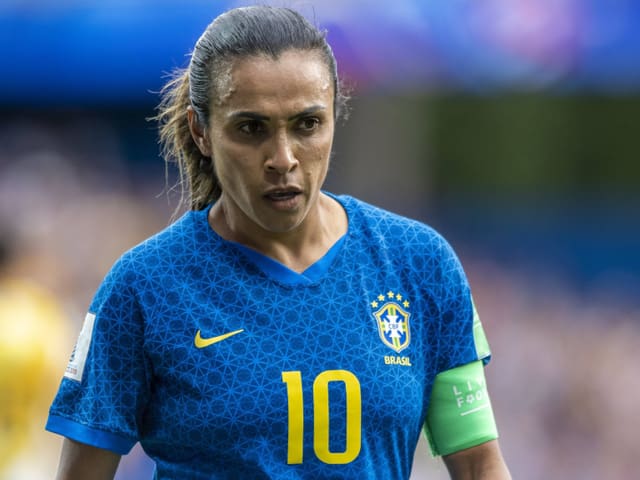 Marta. Marta.