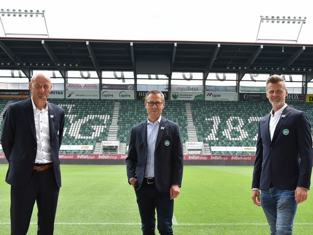 Coach Zeidler, Präsident Hüppi und Sportchef Sutter Coach Zeidler, Präsident Hüppi und Sportchef Sutter