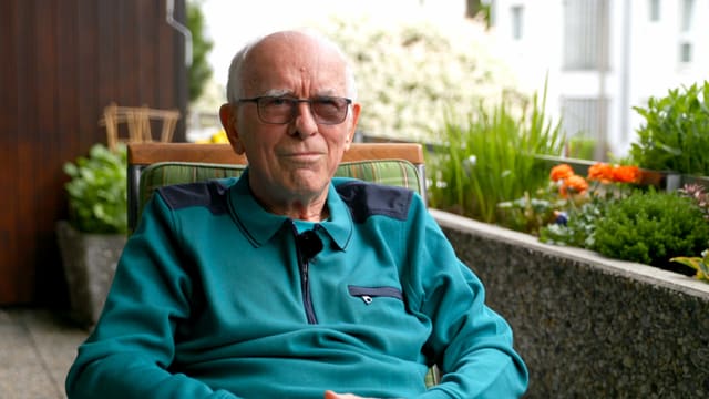 Reiner Wagner auf seinem Balkon in Nürnberg. Reiner Wagner auf seinem Balkon in Nürnberg.