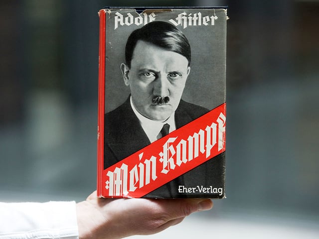 Das Hitler-Buch "Mein Kampf". Das Hitler-Buch "Mein Kampf".