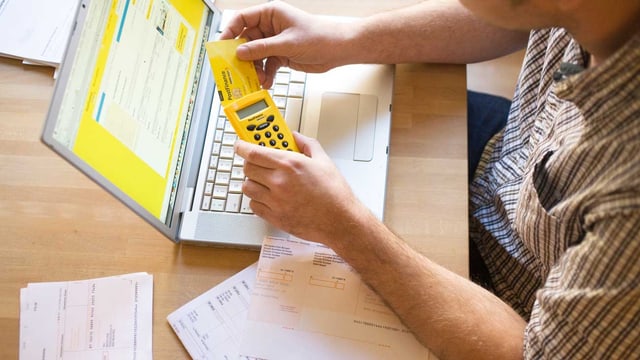 Geld Post Zahlungen Mit Absichtlicher Verzogerung Kassensturz