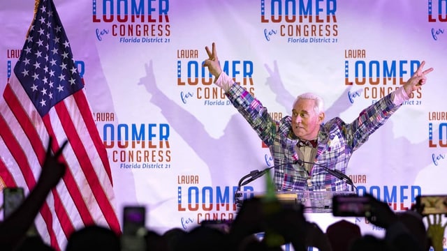 Roger Stone bei einer republikanischen Wahlveranstaltung im Sommer 2020. Roger Stone bei einer republikanischen Wahlveranstaltung im Sommer 2020.