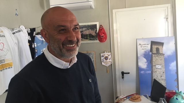 Sergio Pirozzi in seinem Büro. Sergio Pirozzi in seinem Büro.
