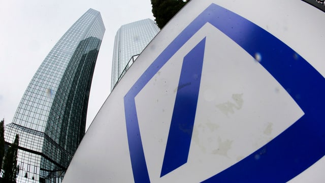 Logo der Deutschen Bank. Logo der Deutschen Bank.