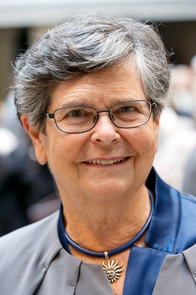 Porträt-Aufnahme von Ruth Dreifuss. Porträt-Aufnahme von Ruth Dreifuss.