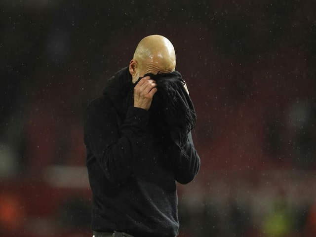 Enttäuschter Pep Guardiola. Enttäuschter Pep Guardiola.