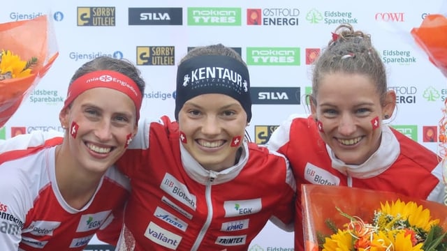Julia Jakob, Simona Aebersold e Sabine Hauswirth (da san.) (curriduras d'orientaziun sa legran. Julia Jakob, Simona Aebersold e Sabine Hauswirth (da san.) (curriduras d'orientaziun sa legran.