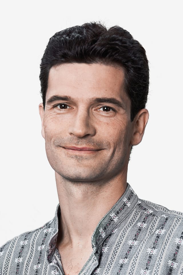 Er kommentiert zusammen mit Adrian Käser aus Burgdorf. Er kommentiert zusammen mit Adrian Käser aus Burgdorf.