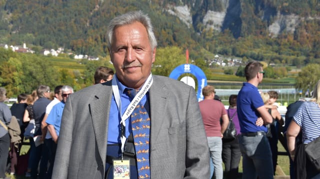 Purtret da Ruedi Niederer, president dal comité d'organsiaziun. Purtret da Ruedi Niederer, president dal comité d'organsiaziun.