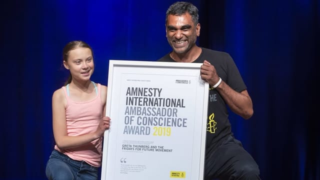 Thunberg und Naidoo mit der Auszeichnung Thunberg und Naidoo mit der Auszeichnung