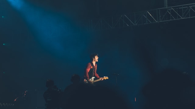Green Day am Greenfield. Nur die Jacke war rot, alle anderen mehr oder minde blau,