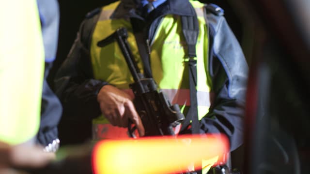 Das Strafverfahren gegen einen Polizisten, der in Boswil ungewollt einen Schuss abgegeben hat, wurde eingestellt. Das Strafverfahren gegen einen Polizisten, der in Boswil ungewollt einen Schuss abgegeben hat, wurde eingestellt.
