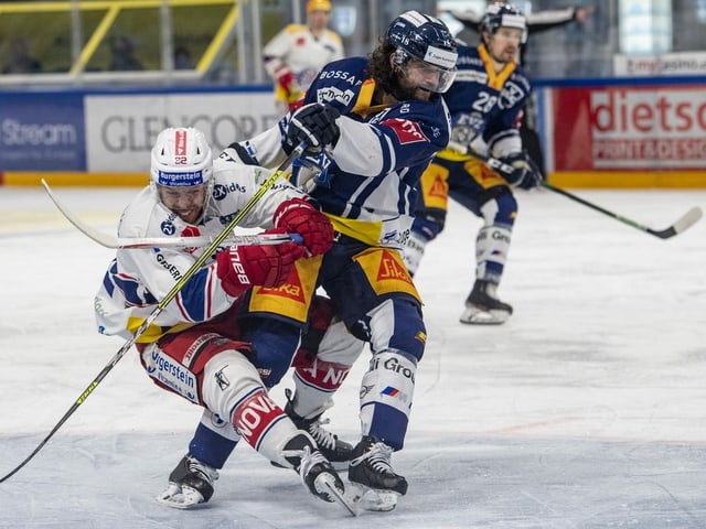 Die Rapperswil-Jona Lakers gegen den EV Zug. Die Rapperswil-Jona Lakers gegen den EV Zug.