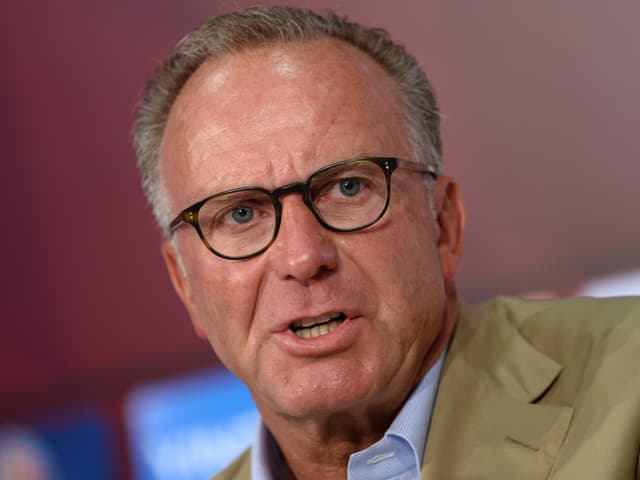 Auch die Offiziellen teilten heftig aus. Auch die Offiziellen teilten heftig aus.