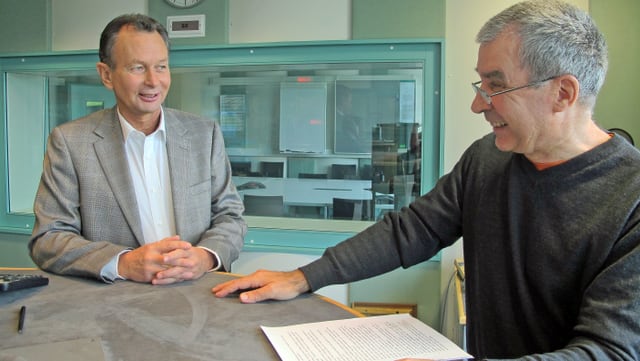 Phillip Müller im Gespräch mit dem Regionaljournal Chefredaktor Andreas Capaul. Phillip Müller im Gespräch mit dem Regionaljournal Chefredaktor Andreas Capaul.