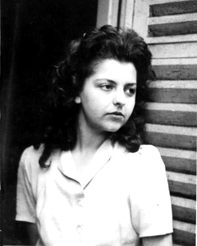 Madeleine Riffaud im Jahr 1944. Madeleine Riffaud im Jahr 1944.
