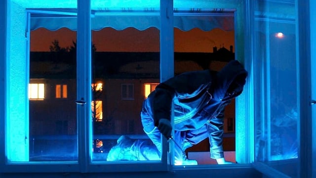 Gestelltes Einbruchsbild Gestelltes Einbruchsbild